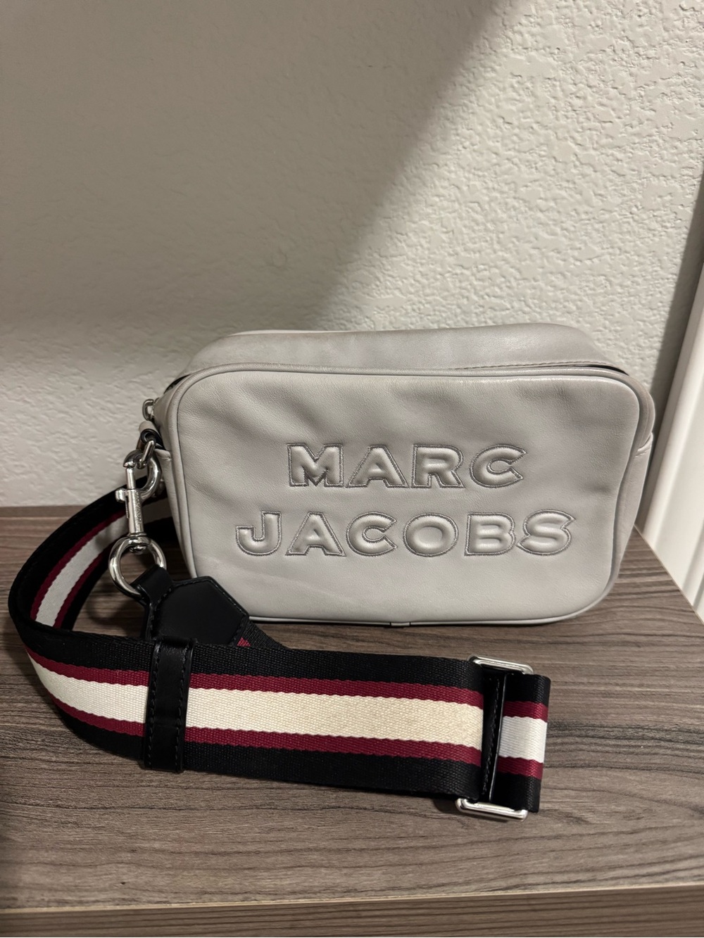 Marc Jacobs Camera Bag in Light Gray